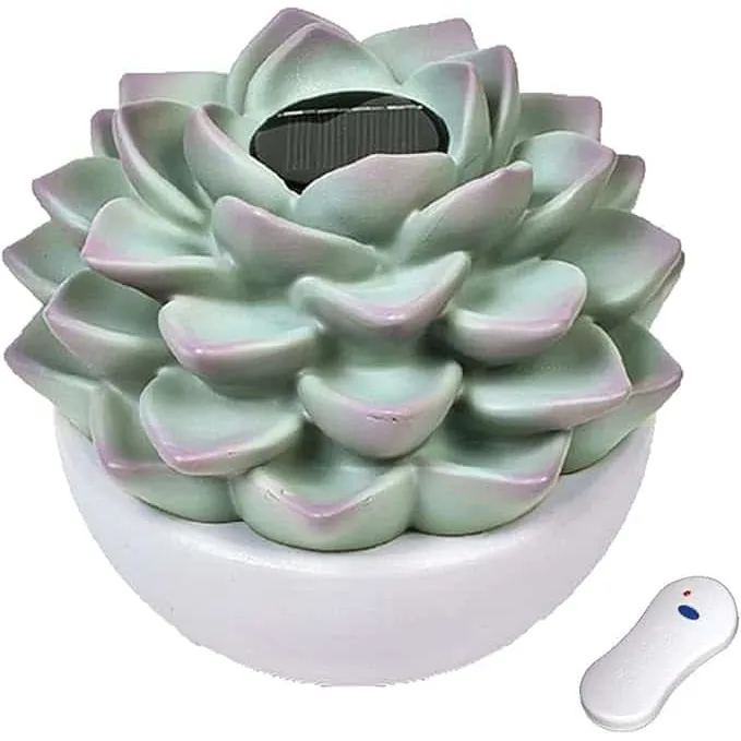 GAME PatioGlo 11 Inch Solar Succulent