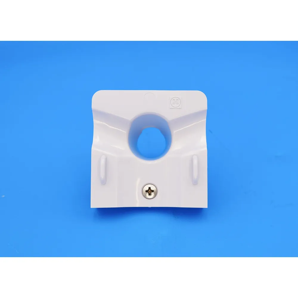 Hayward Navigator® V-Flex™ & PoolVac™ V-Flex Access Cover for Concrete Pools HSXVV015SAC-237